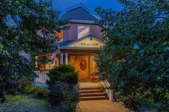 The Bradley Hotel 3*